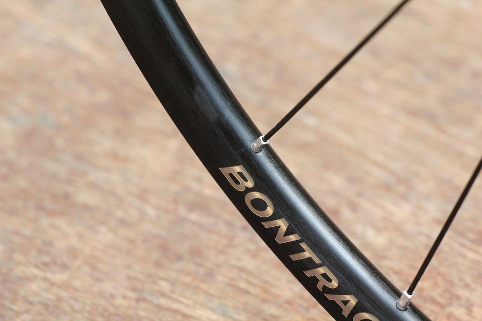 Review Bontrager Affinity Elite Road Disc wheelset road.cc